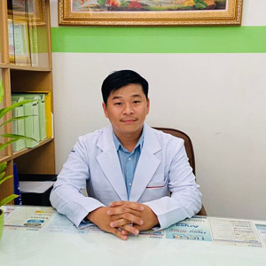 Dr. Chamroeun Heng